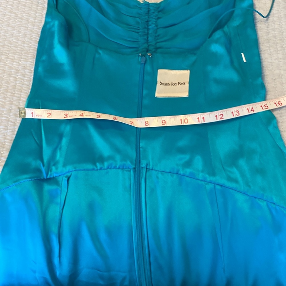 Exquisite turquoise high-end designer silk gown - Picture 10 of 15